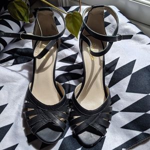 Black Seychelles Pumps